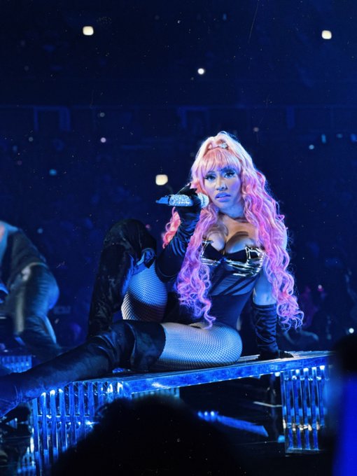 Super Freaky Girl Hits 200 Million Streams on YouTube Music 💕👑