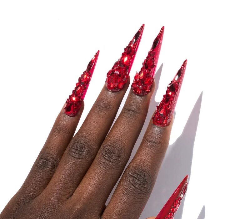 Why Beauty Lovers Are Buying Nicki Minaj’s “Majesty” Stiletto Nail Set From Pink Friday Nails